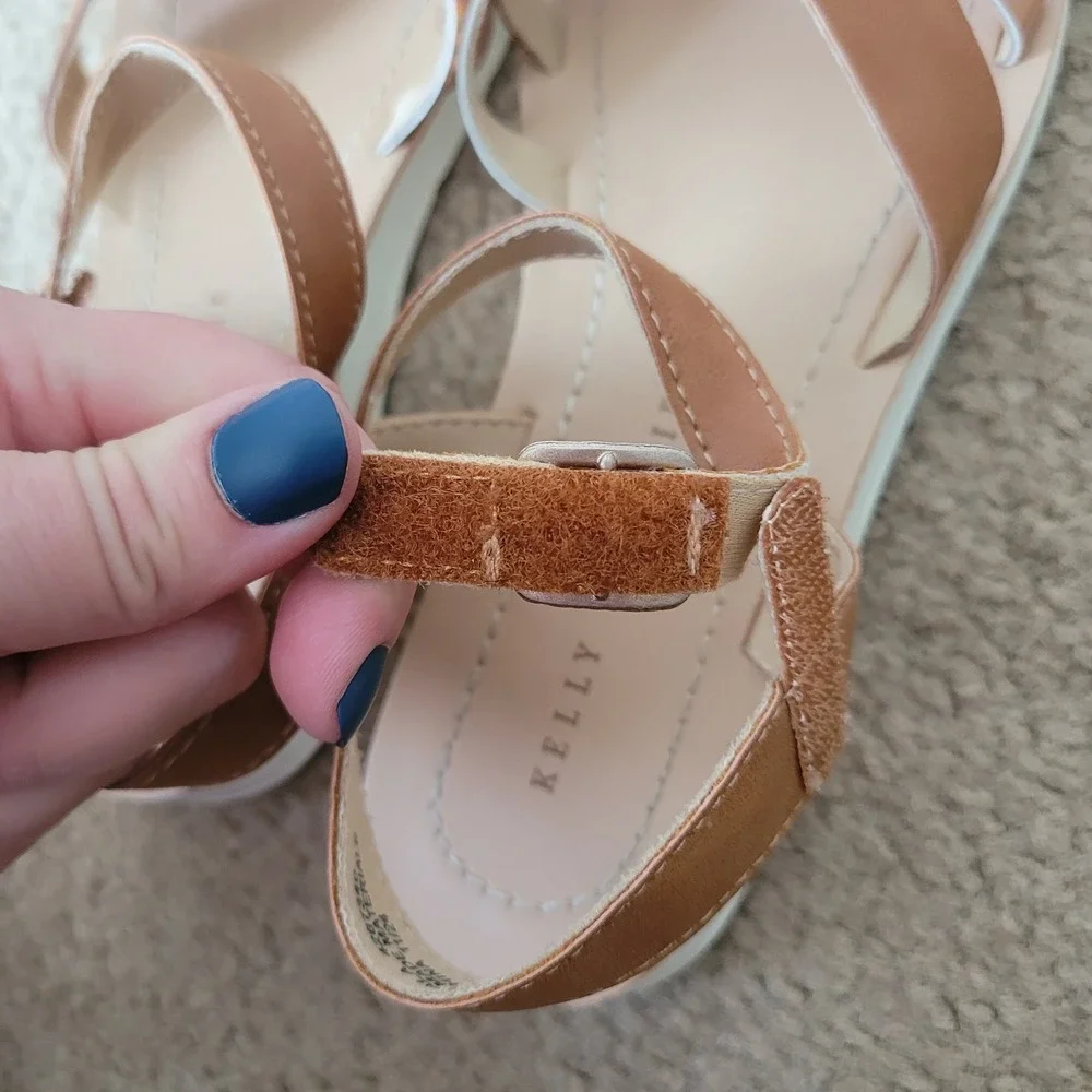 Kelly & Katie Size 4 Sandals Girls Brown Strappy Holographic Buckle Casual Shoes